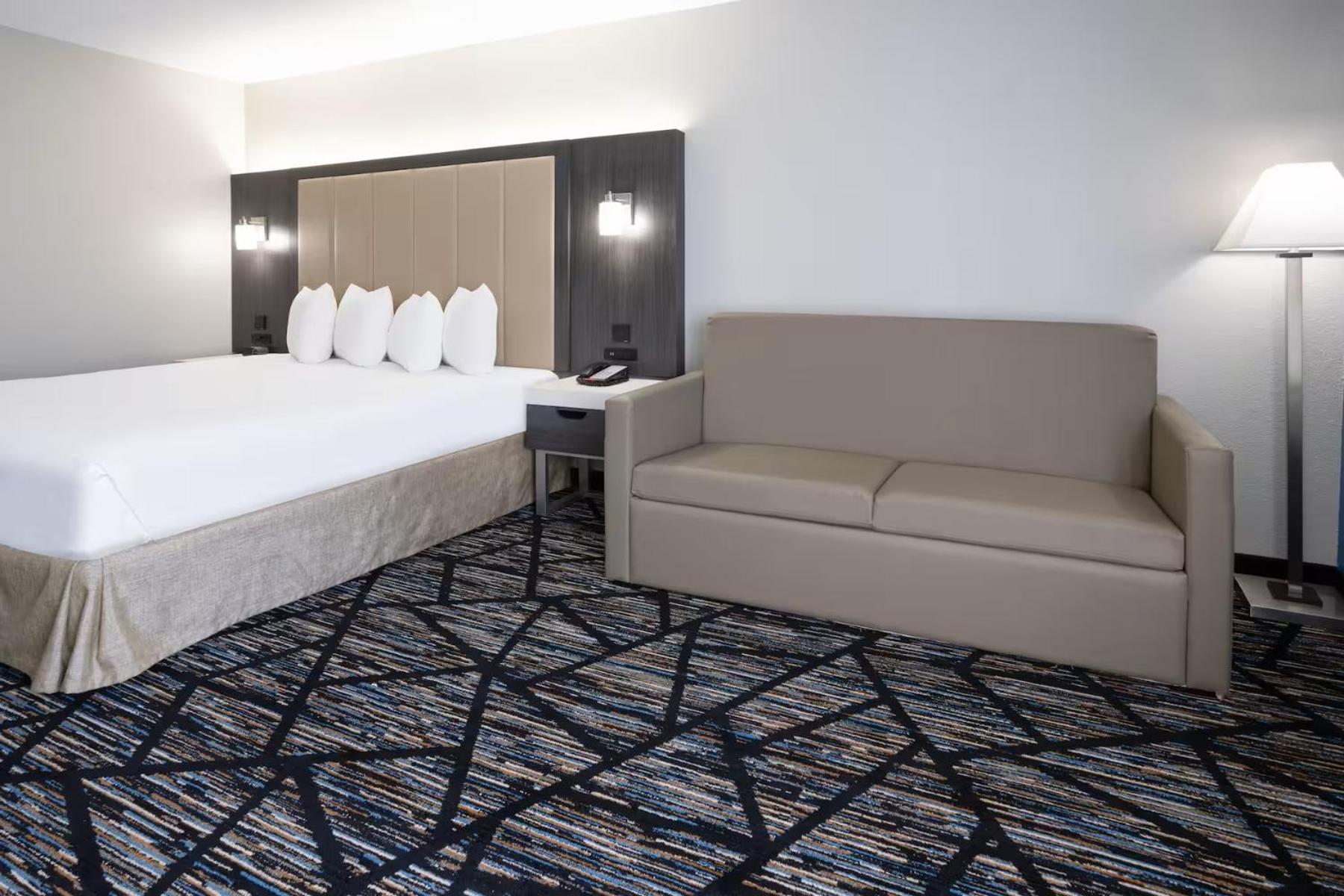 Baymont By Wyndham Lavergne La Vergne Bagian luar foto